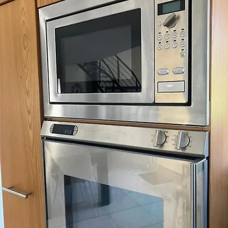 De 250 M2, Climatise Villa