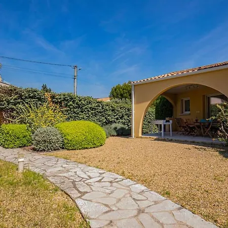 De 250 M2, Climatise Villa