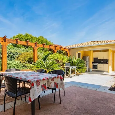 Villa De 250 M2, Climatise *