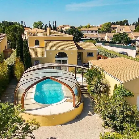 De 250 M2, Climatise Villa *